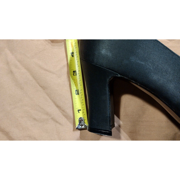 Stuart Weitzman Womens Pumps Size 10B Black Satin Upper Classic Square Toe Heels - Picture 5 of 8